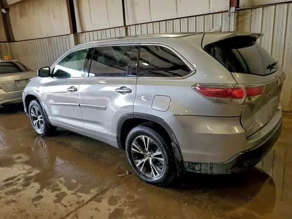5TDJKRFH9GS244981 2016 TOYOTA HIGHLANDER - Image 2