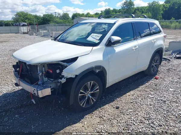 5TDJKRFH9GS247542 2016 TOYOTA HIGHLANDER - Image 2