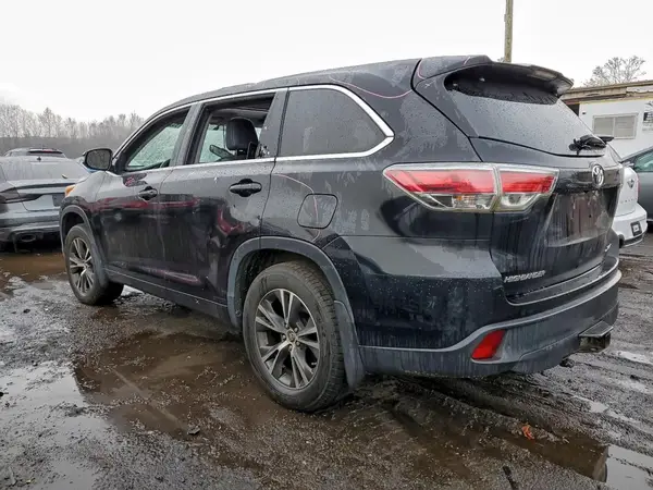 5TDJKRFH9GS261926 2016 TOYOTA HIGHLANDER - Image 2