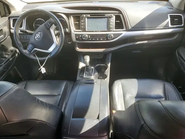 5TDJKRFH9GS264874 2016 TOYOTA HIGHLANDER - Image 8