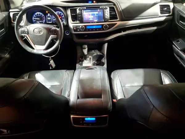 5TDJKRFH9GS281447 2016 TOYOTA HIGHLANDER - Image 8