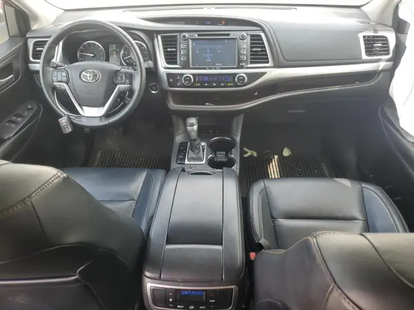 5TDJKRFH9GS292433 2016 TOYOTA HIGHLANDER - Image 8