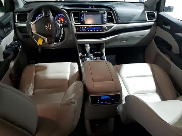 5TDJKRFH9GS313961 2016 TOYOTA HIGHLANDER - Image 8