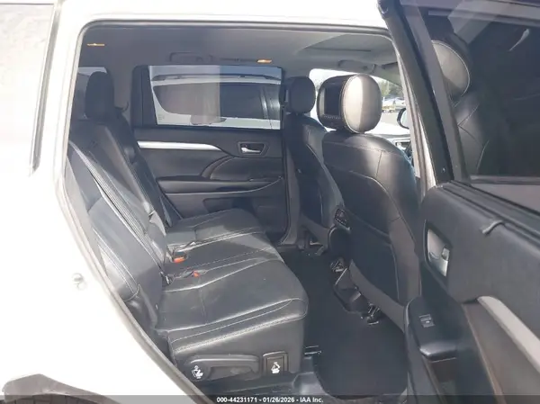 5TDJKRFH9GS319436 2016 TOYOTA HIGHLANDER - Image 8