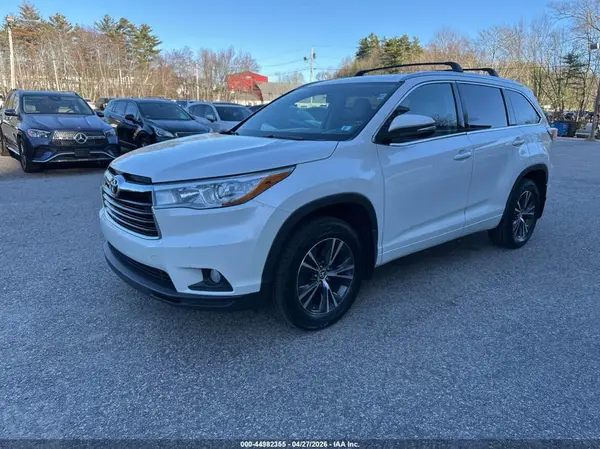5TDJKRFH9GS322708 2016 TOYOTA HIGHLANDER - Image 2