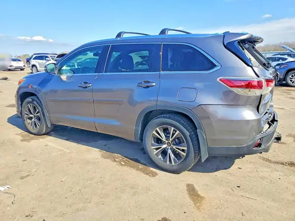 5TDJKRFH9GS323020 2016 TOYOTA HIGHLANDER - Image 2