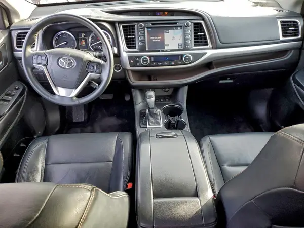 5TDJKRFH9GS328301 2016 TOYOTA HIGHLANDER - Image 8