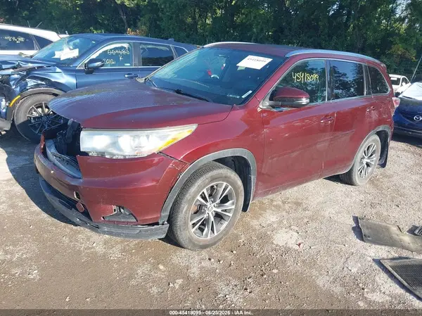 5TDJKRFH9GS328315 2016 TOYOTA HIGHLANDER - Image 2