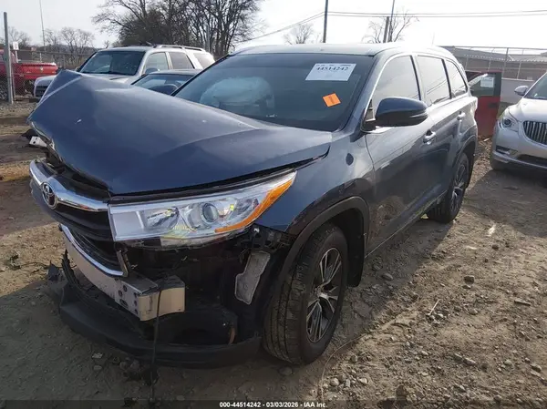 5TDJKRFH9GS329447 2016 TOYOTA HIGHLANDER - Image 2