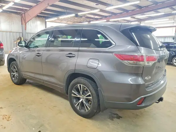 5TDJKRFH9GS330761 2016 TOYOTA HIGHLANDER - Image 2