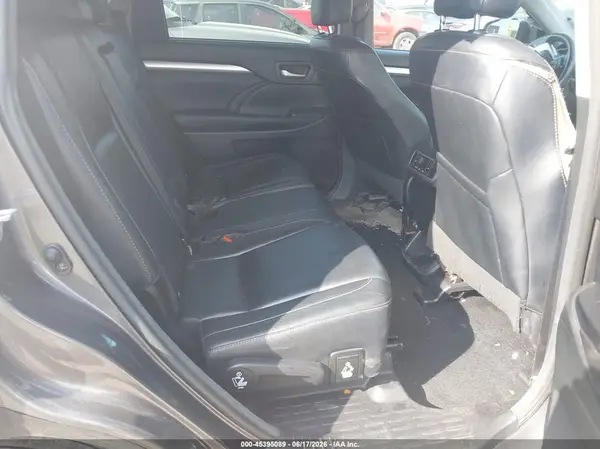 5TDJKRFH9GS344997 2016 TOYOTA HIGHLANDER - Image 8