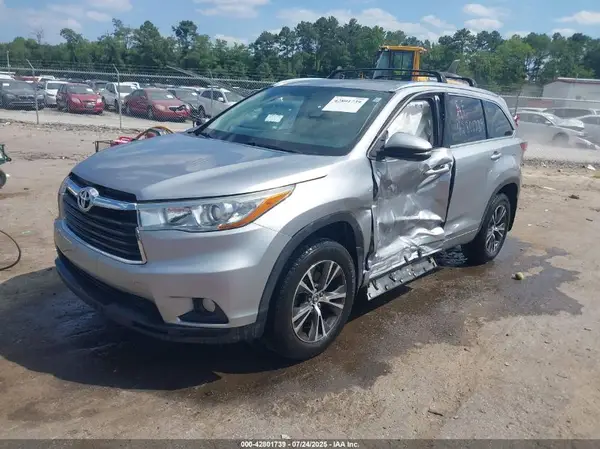 5TDJKRFH9GS345969 2016 TOYOTA HIGHLANDER - Image 2