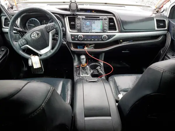5TDJKRFH9GS346619 2016 TOYOTA HIGHLANDER - Image 8