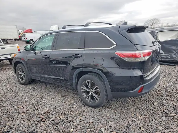 5TDJKRFH9GS346779 2016 TOYOTA HIGHLANDER - Image 2