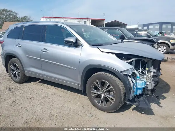 5TDJKRFH9GS354655 2016 TOYOTA HIGHLANDER - Image 1