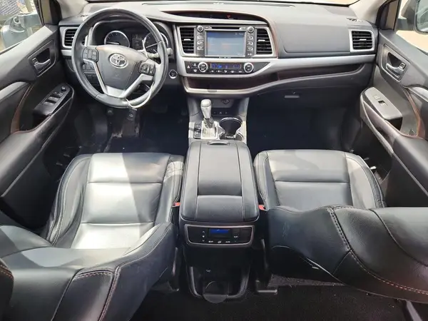 5TDJKRFH9GS502304 2016 TOYOTA HIGHLANDER - Image 8