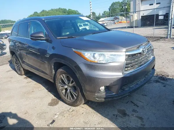 5TDJKRFH9GS503579 2016 TOYOTA HIGHLANDER - Image 1
