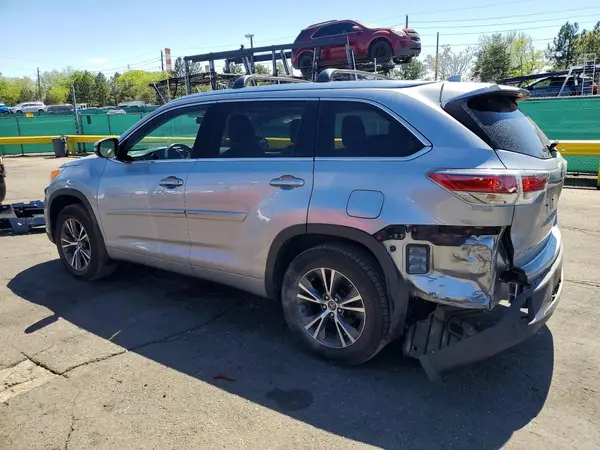 5TDJKRFH9GS504618 2016 TOYOTA HIGHLANDER - Image 2