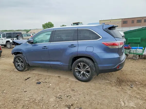 5TDJKRFH9GS504862 2016 TOYOTA HIGHLANDER - Image 2