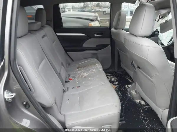 5TDJKRFH9GS505090 2016 TOYOTA HIGHLANDER - Image 8