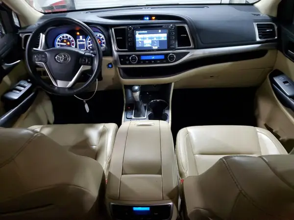 5TDJKRFHXGS225159 2016 TOYOTA HIGHLANDER - Image 8