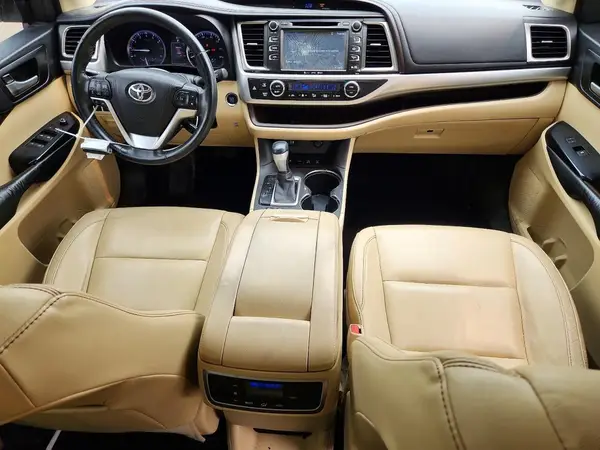 5TDJKRFHXGS228532 2016 TOYOTA HIGHLANDER - Image 8