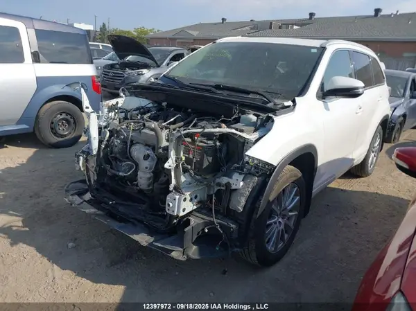 5TDJKRFHXGS229759 2016 TOYOTA HIGHLANDER - Image 2