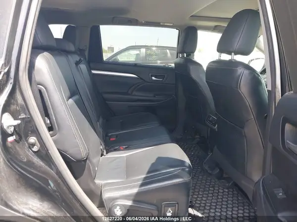 5TDJKRFHXGS230295 2016 TOYOTA HIGHLANDER - Image 8