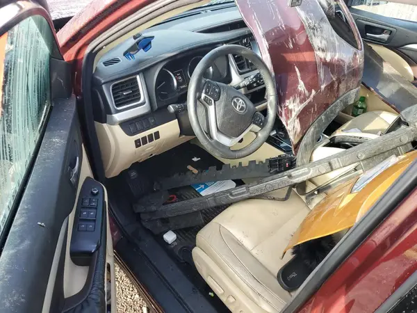 5TDJKRFHXGS233701 2016 TOYOTA HIGHLANDER - Image 8
