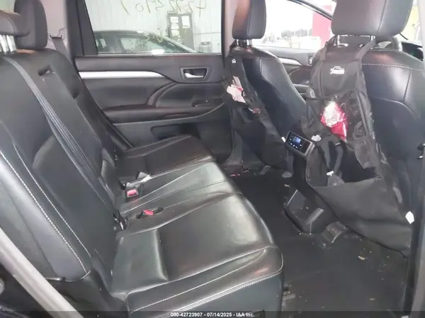5TDJKRFHXGS235187 2016 TOYOTA HIGHLANDER - Image 8