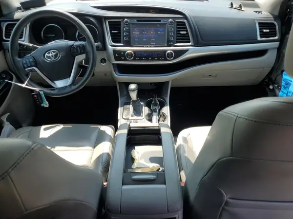 5TDJKRFHXGS246268 2016 TOYOTA HIGHLANDER - Image 8