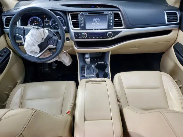 5TDJKRFHXGS246769 2016 TOYOTA HIGHLANDER - Image 8