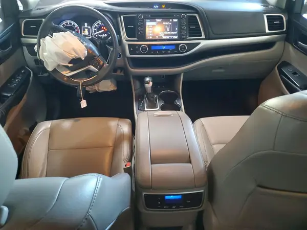 5TDJKRFHXGS246982 2016 TOYOTA HIGHLANDER - Image 8