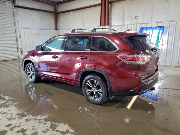 5TDJKRFHXGS252068 2016 TOYOTA HIGHLANDER - Image 2