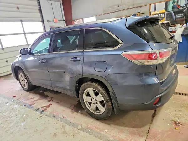 5TDJKRFHXGS263023 2016 TOYOTA HIGHLANDER - Image 2