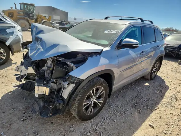 5TDJKRFHXGS274670 2016 TOYOTA HIGHLANDER - Image 1