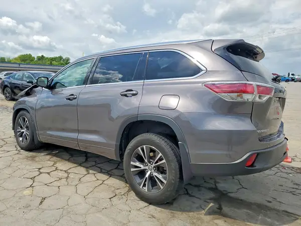 5TDJKRFHXGS278041 2016 TOYOTA HIGHLANDER - Image 2