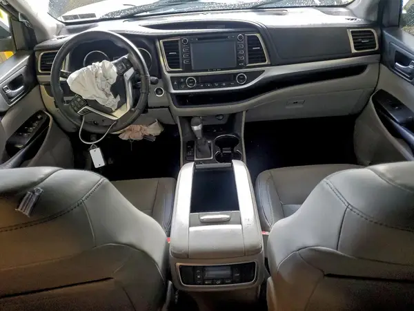 5TDJKRFHXGS281277 2016 TOYOTA HIGHLANDER - Image 8