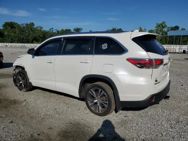 5TDJKRFHXGS290058 2016 TOYOTA HIGHLANDER - Image 2