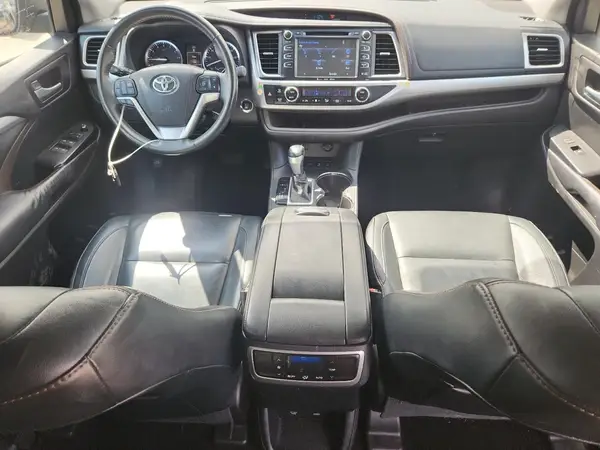 5TDJKRFHXGS292070 2016 TOYOTA HIGHLANDER - Image 8