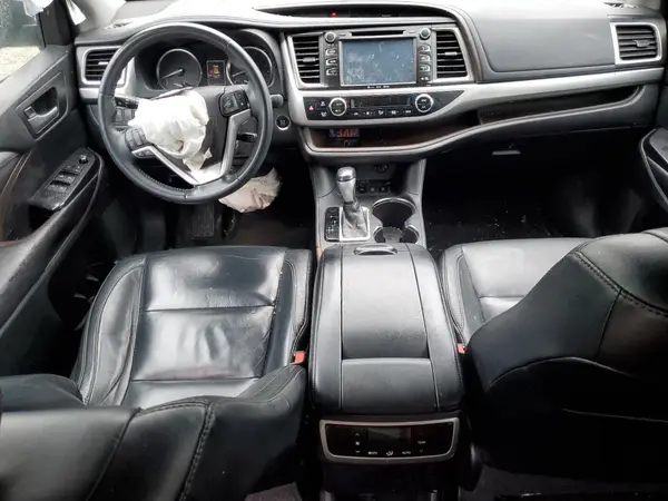 5TDJKRFHXGS299701 2016 TOYOTA HIGHLANDER - Image 8