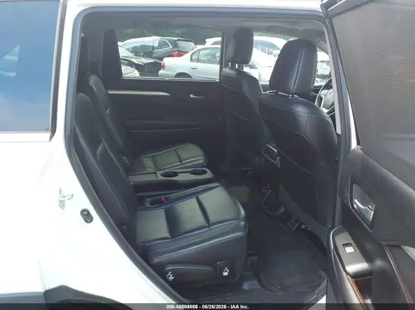 5TDJKRFHXGS304136 2016 TOYOTA HIGHLANDER - Image 8