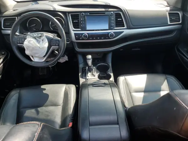 5TDJKRFHXGS306582 2016 TOYOTA HIGHLANDER - Image 8
