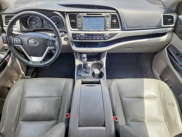 5TDJKRFHXGS307537 2016 TOYOTA HIGHLANDER - Image 8