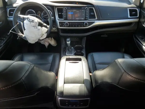 5TDJKRFHXGS309725 2016 TOYOTA HIGHLANDER - Image 8