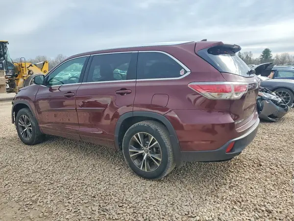 5TDJKRFHXGS309899 2016 TOYOTA HIGHLANDER - Image 2