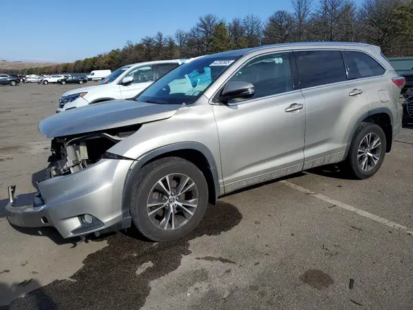 5TDJKRFHXGS312110 2016 TOYOTA HIGHLANDER - Image 1