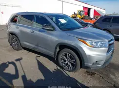 5TDJKRFHXGS313712 2016 TOYOTA HIGHLANDER