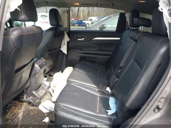 5TDJKRFHXGS322636 2016 TOYOTA HIGHLANDER - Image 8