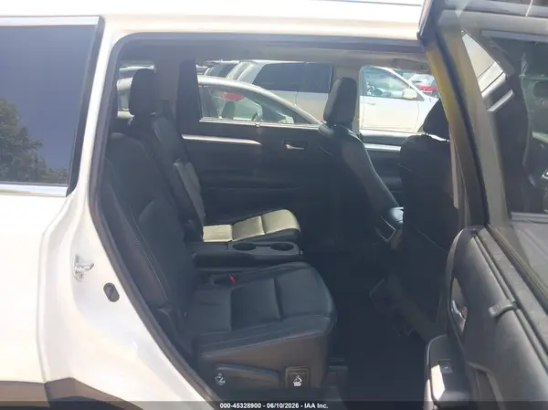 5TDJKRFHXGS344183 2016 TOYOTA HIGHLANDER - Image 8